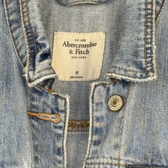 Abercrombie & Fitch Denim Vest - Picture 4 of 5